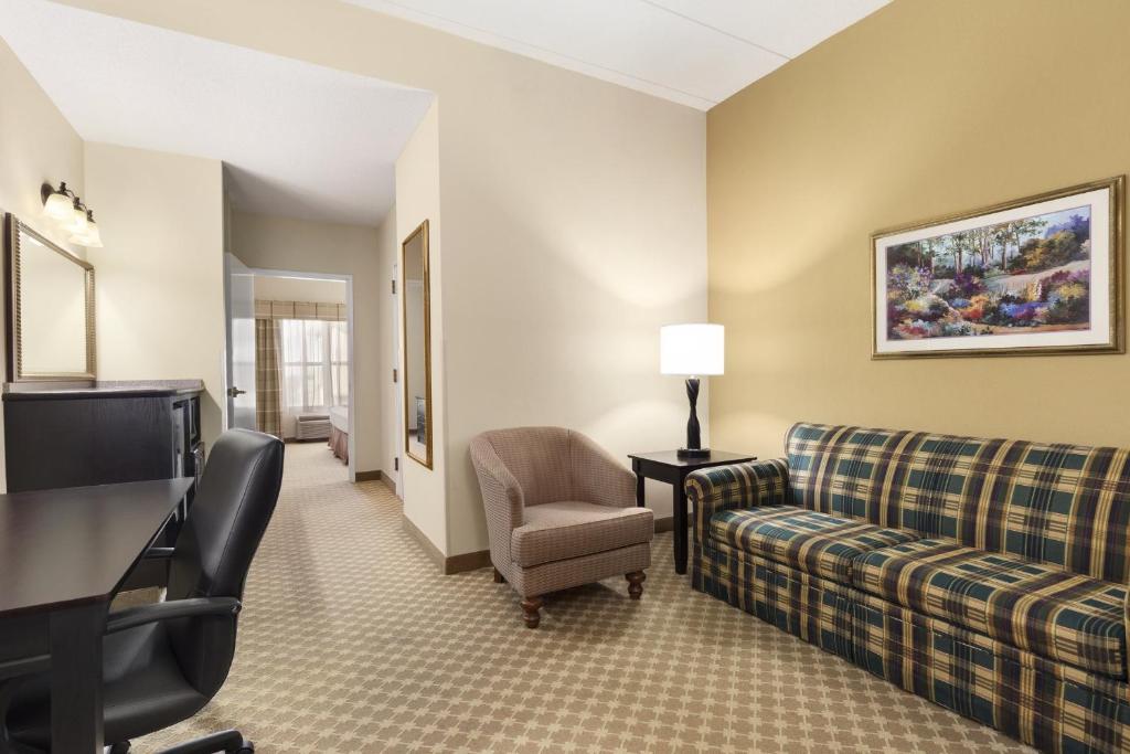 Country Inn & Suites by Radisson Frackville (Pottsville) PA image 10