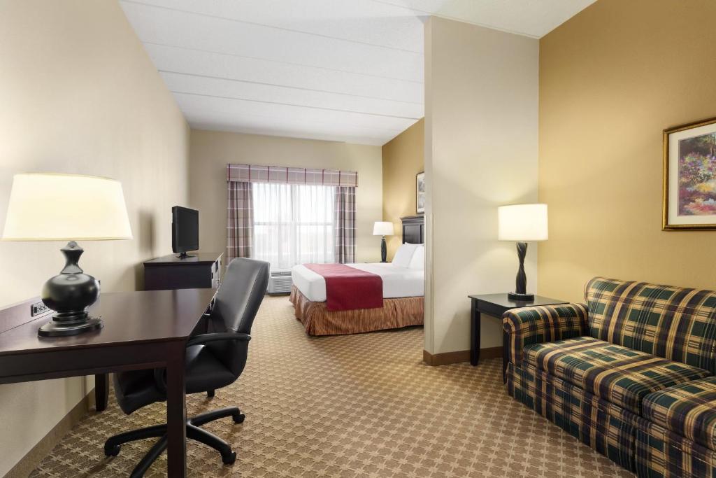 Country Inn & Suites by Radisson Frackville (Pottsville) PA image 11